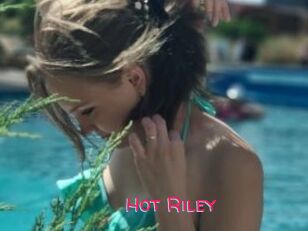 Hot_Riley