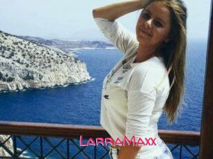LarraMaxx