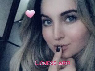 Lioness_arr