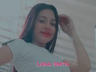 Luna_smith