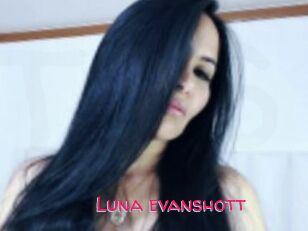 Luna_evanshott
