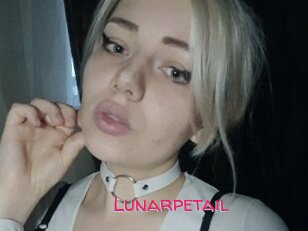 Lunarpetail