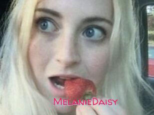 Melanie_Daisy