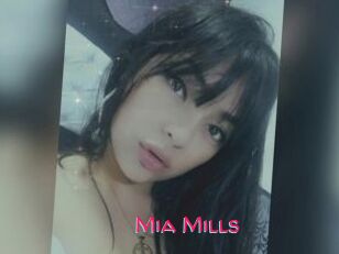 Mia_Mills