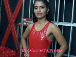 NiaVandervelden