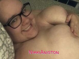 Nikki_Aniston